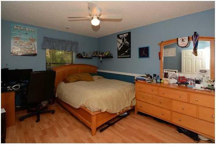 3230 Overlook Road Davie, FL 33328 - Photo 16 of 23