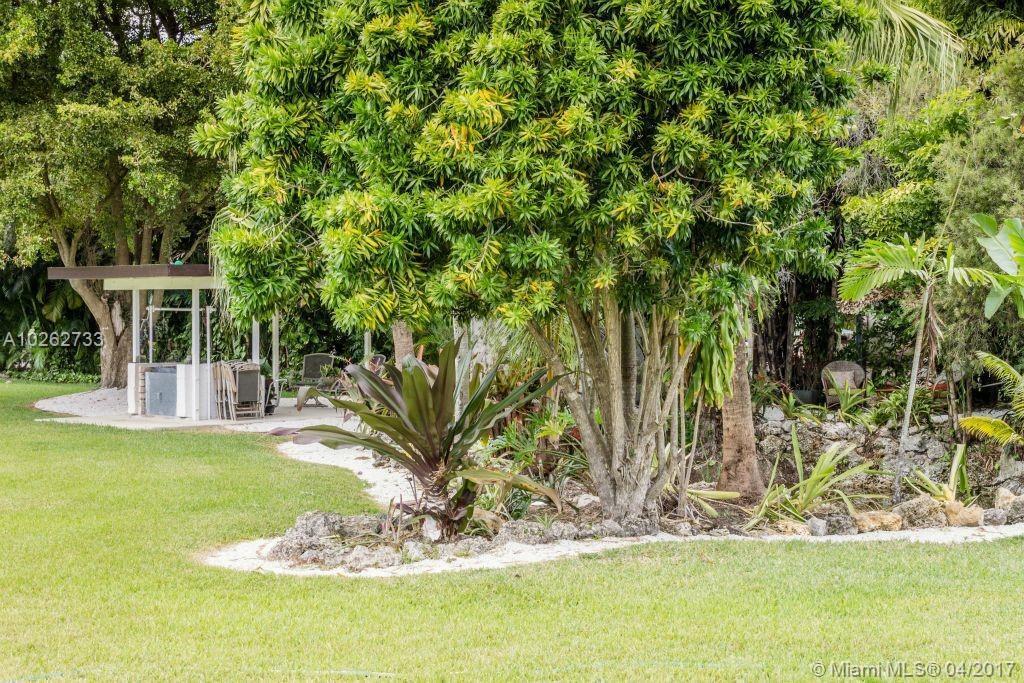 241 Southwest 129th Avenue Miami, FL 33184 - Photo 12 of 18