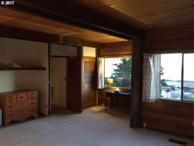 29844 Hounddog Road Gold Beach, OR 97444 - Photo 23 of 32 Gallery Image 23