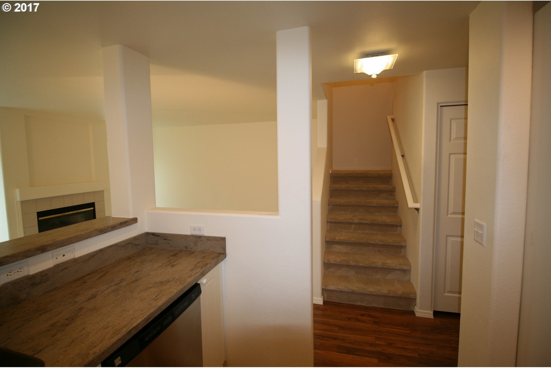 14373 Southwest Barrows Road Beaverton, OR 97007 - Photo 9 of 28 Gallery Image 9