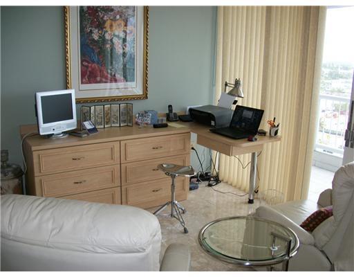 9341 Collins Avenue, Unit 904 Surfside, FL 33154 - Photo 14 of 22