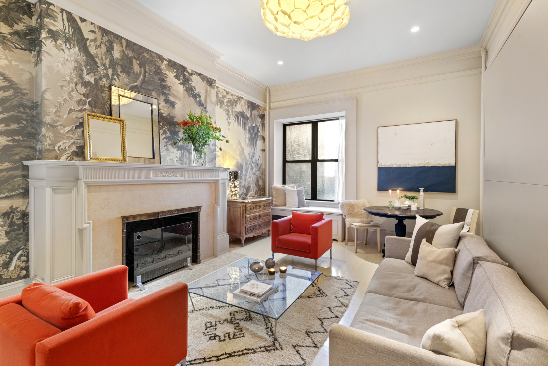 29 West 74th Street, Unit 3B Manhattan, NY 10023 - Photo 2 of 7