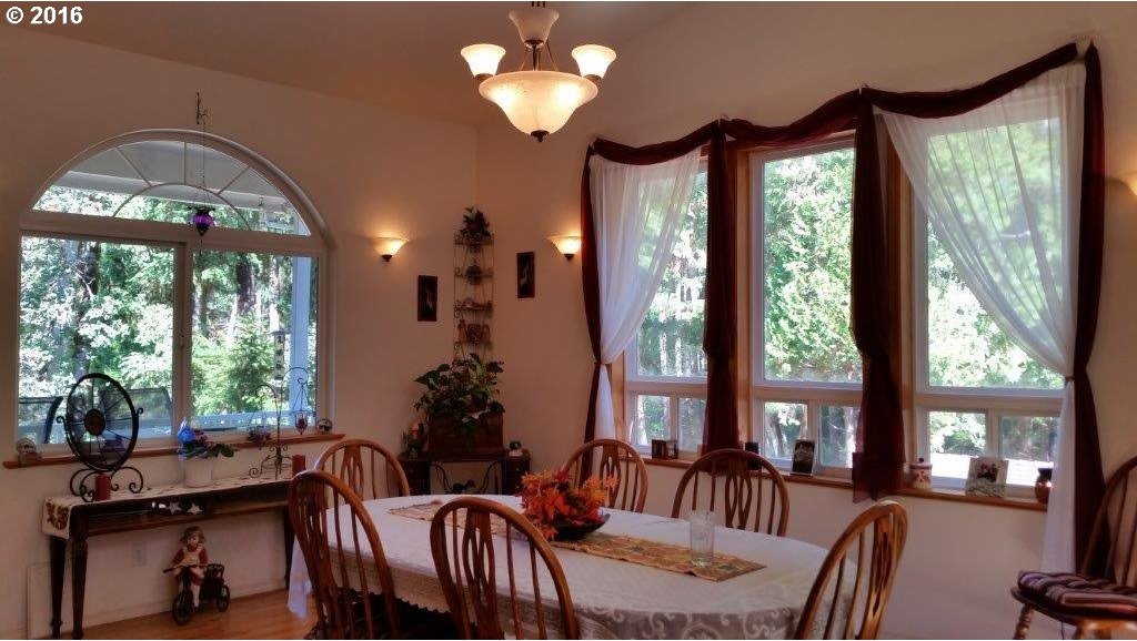 1150 Indian Bend Road Umpqua, OR 97486 - Photo 3 of 32 Gallery Image 3