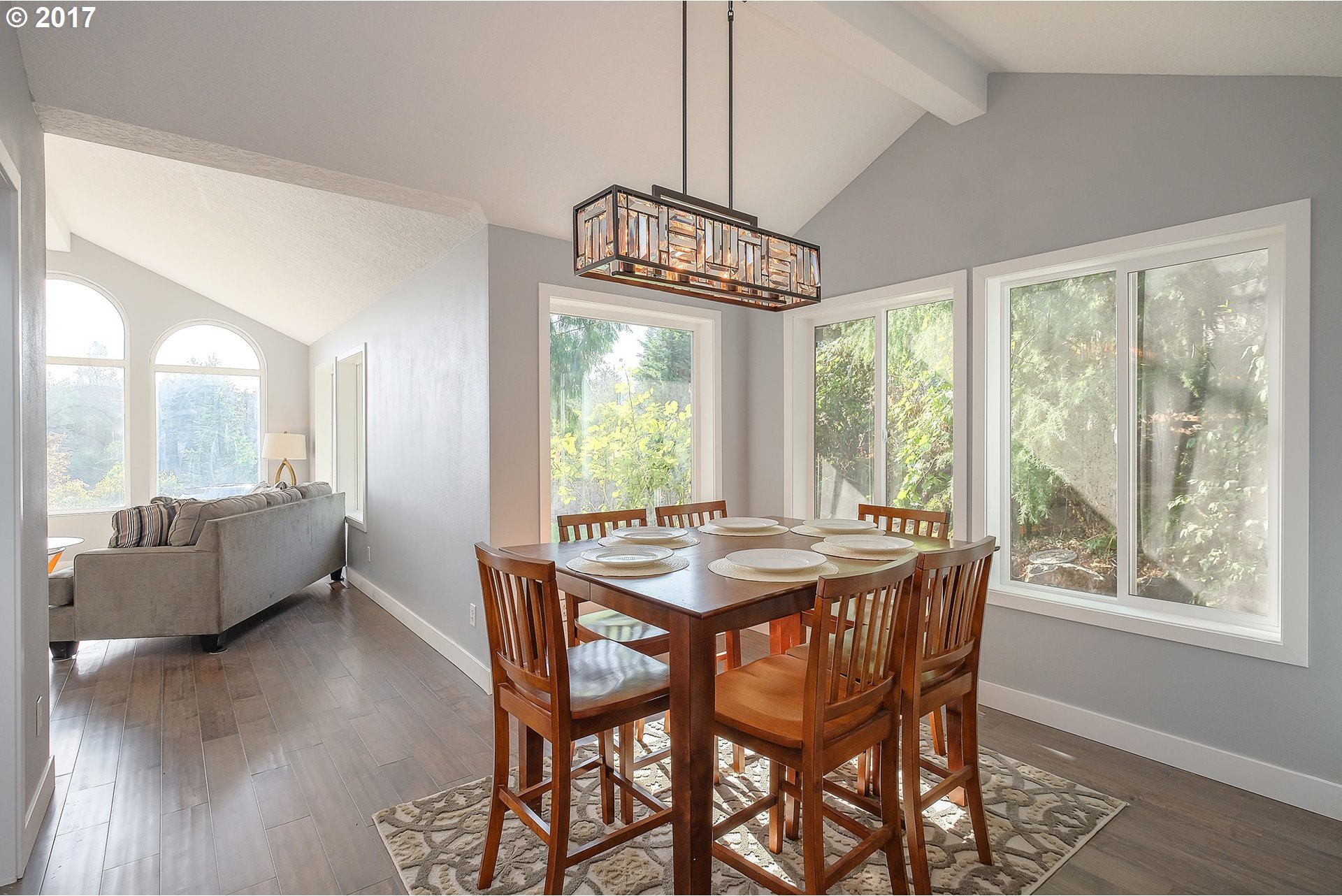 10127 Southwest Lancaster Road Portland, OR 97219 - Photo 4 of 23 Gallery Image 4