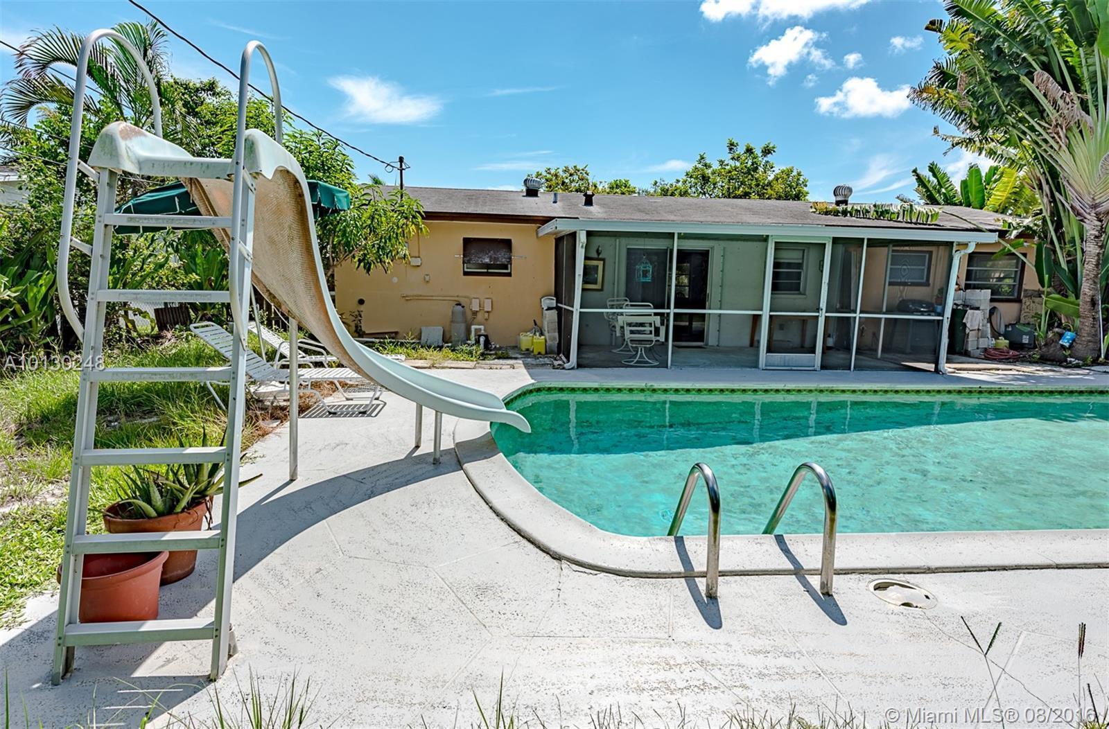 457 Los Altos Road Palm Springs, FL 33461 - Photo 15 of 19 Gallery Image 15