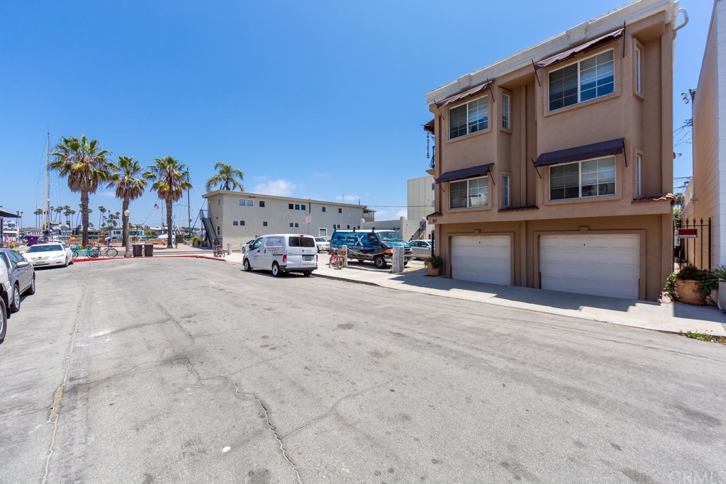 80 62nd Place, Unit 2A Long Beach, CA 90803 - Photo 34 of 44