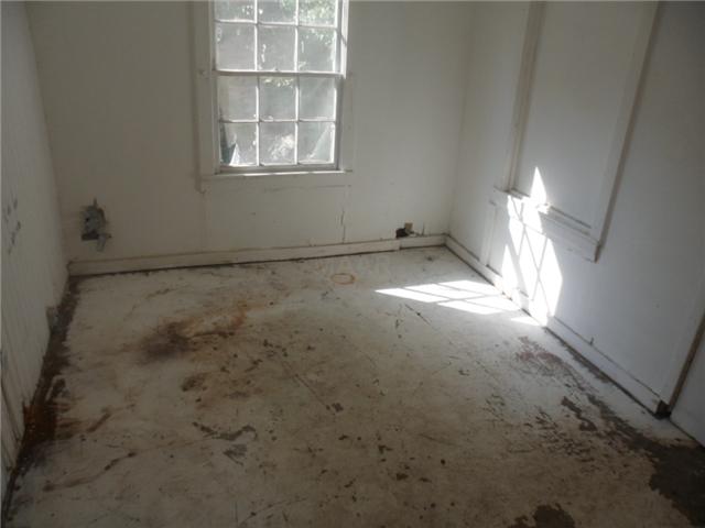 997 Getwell Road Memphis, TN 38111 - Photo 15 of 22 Laundry Room
