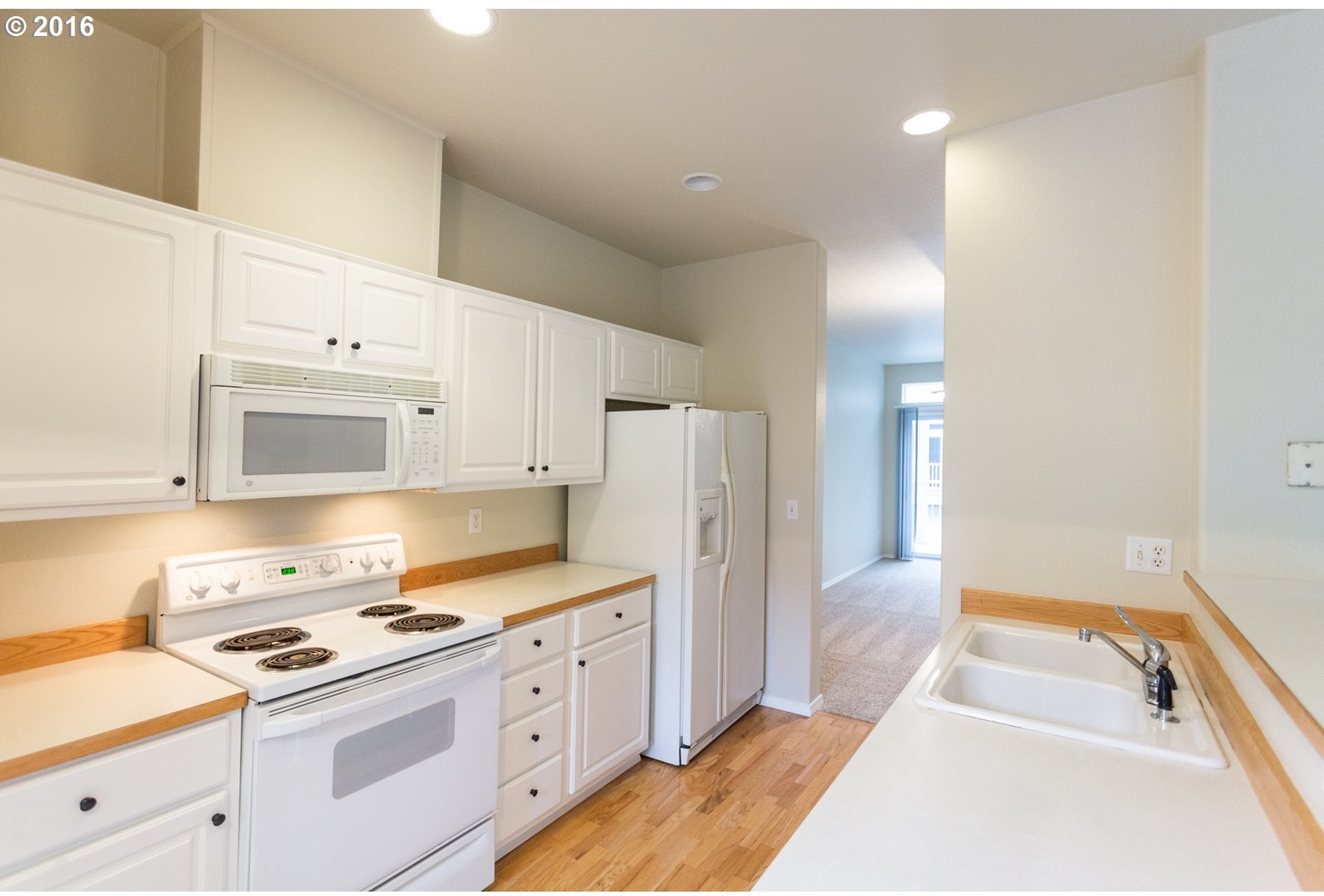 14150 Southwest Barrows Road, Unit 1 Tigard, OR 97223 - Photo 13 of 29 Gallery Image 13
