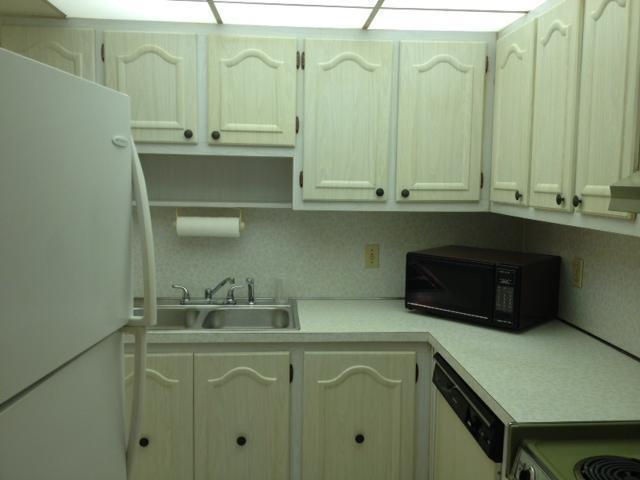 22795 Southwest 66th Avenue, Unit 108 Boca Raton, FL 33428 - Photo 5 of 11