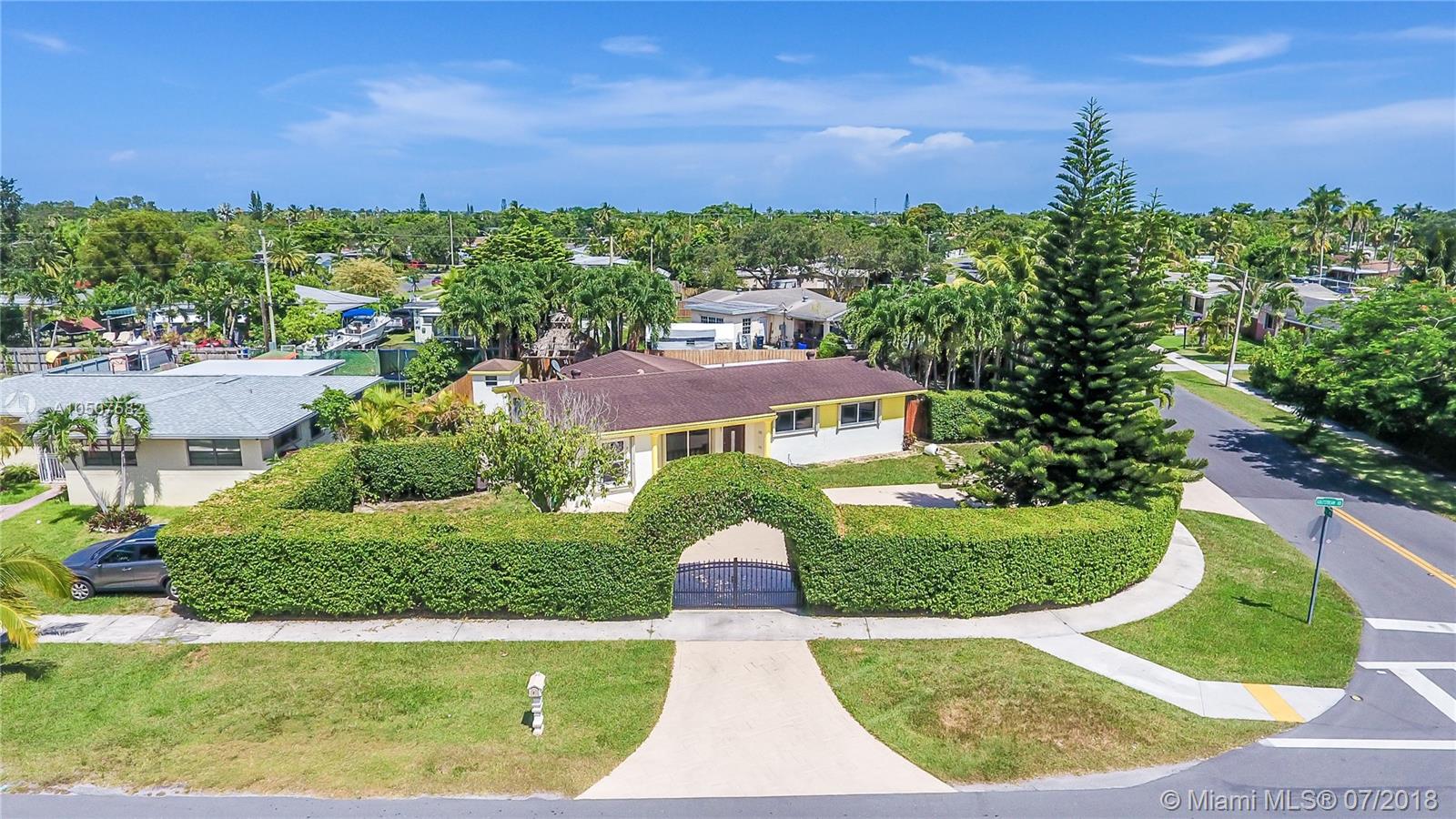 19601 Gulfstream Road Cutler Bay, FL 33157 - Photo 2 of 34