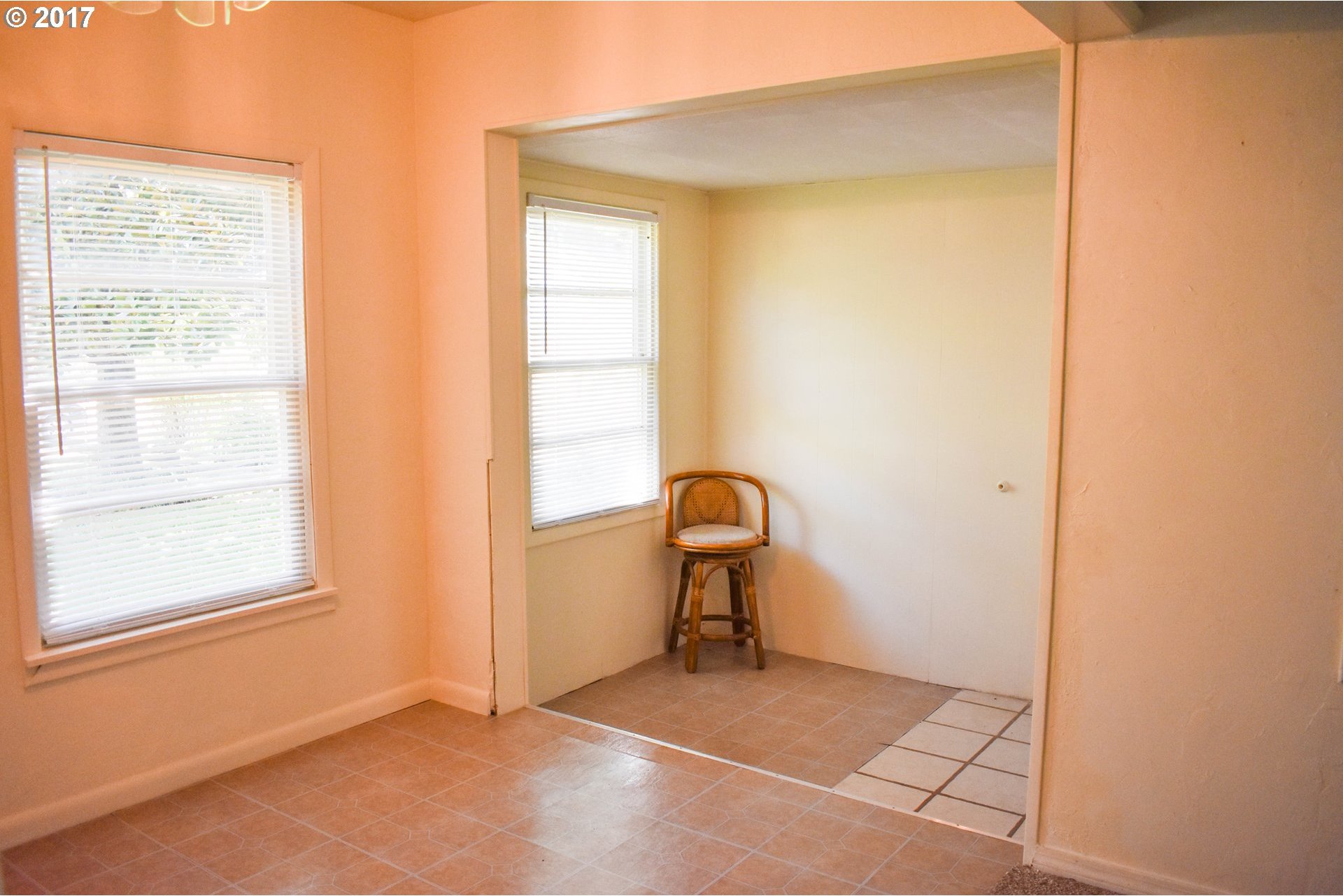 5566 Gebhard Road Central Point, OR 97502 - Photo 4 of 24