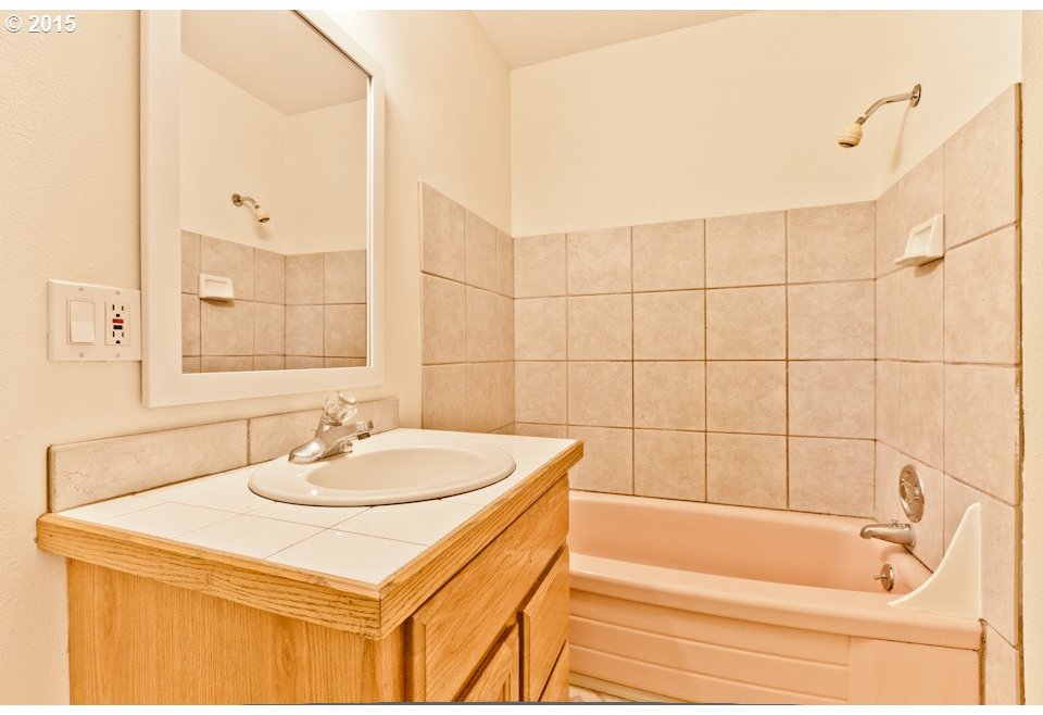 20170 Southwest Kinnaman Road Beaverton, OR 97078 - Photo 10 of 20 Gallery Image 10