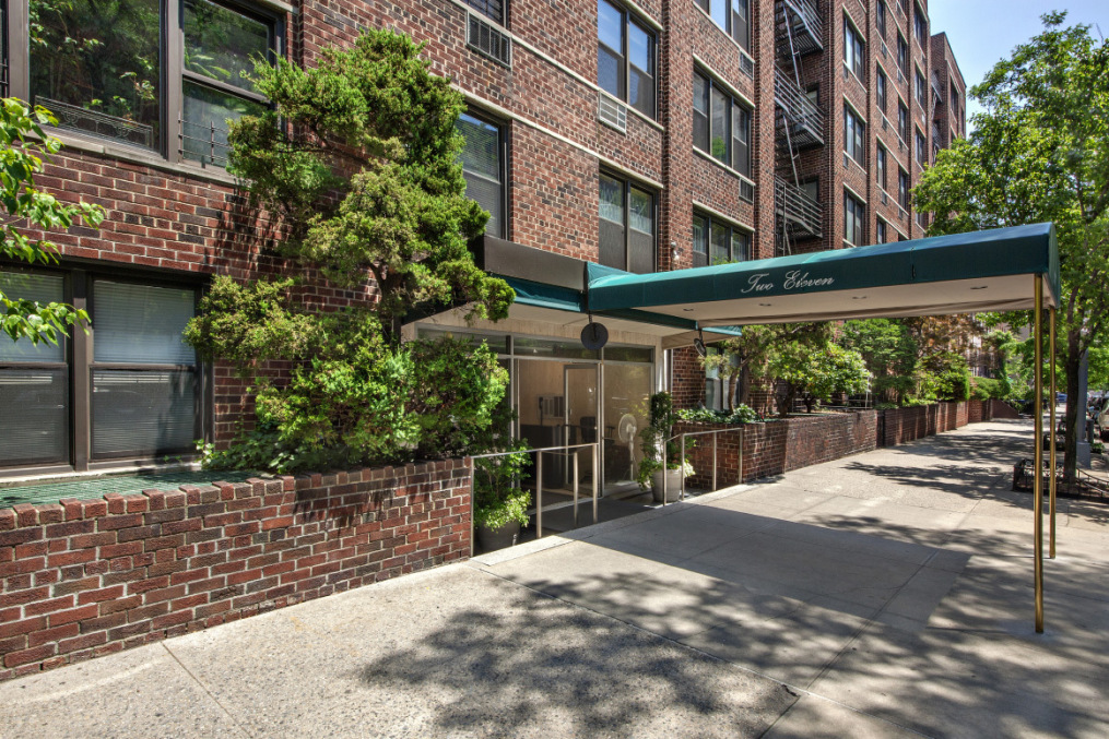 211 East 18th Street, Unit 1J Manhattan, NY 10003 - Photo 9 of 14