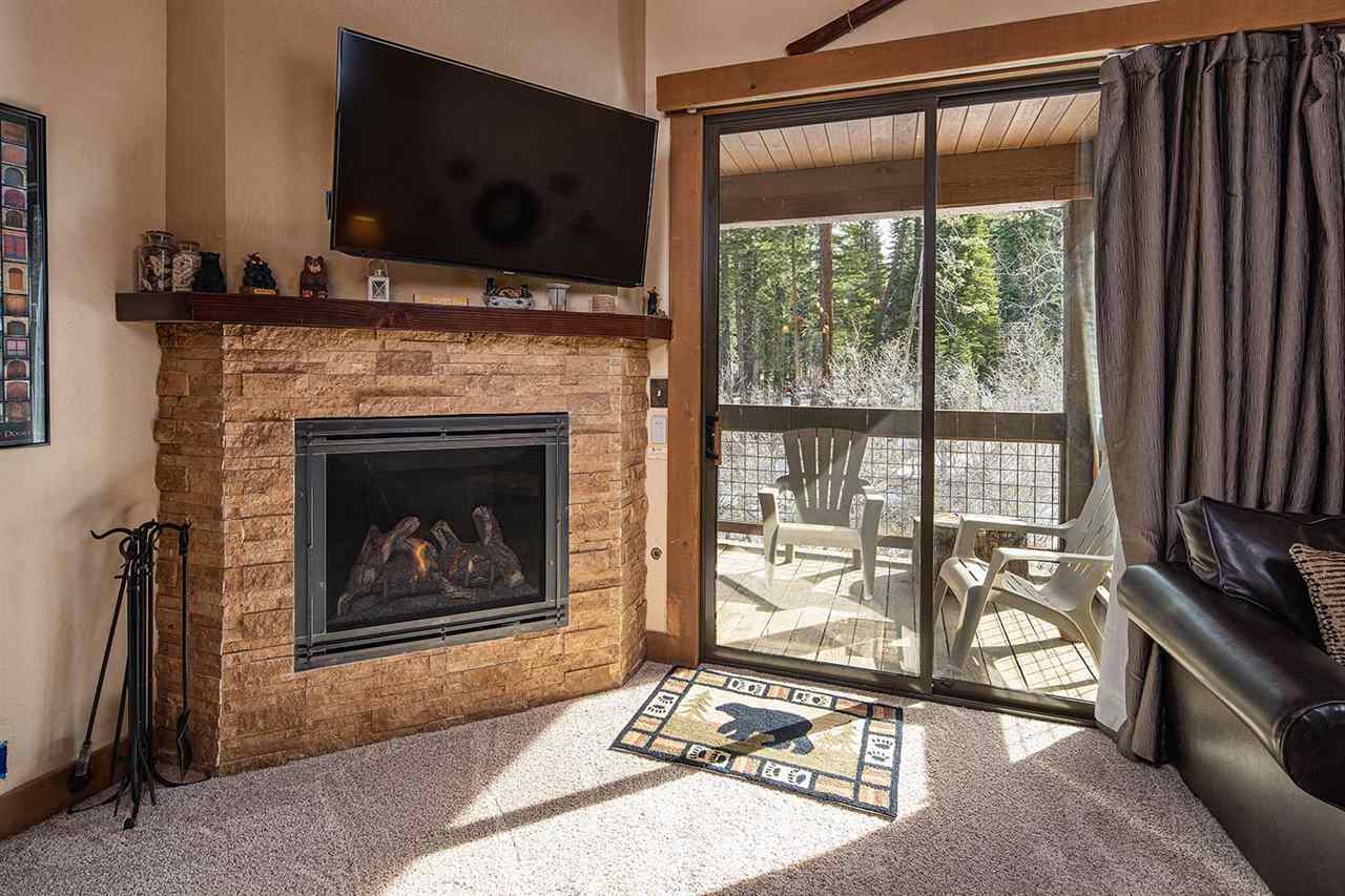 3045 Silver Strike Truckee, CA 96161 - Photo 5 of 21