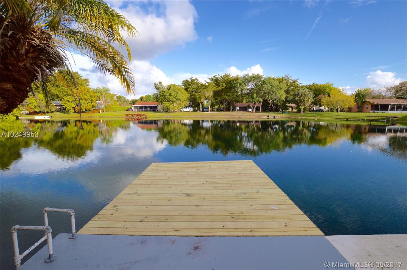 6912 Holly Road, Unit 6912 Miami Lakes, FL 33014 - Photo 18 of 20 Gallery Image 18