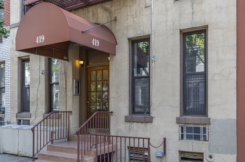 419 E 78th St, Manhattan, NY 10075 - Photo 2 of 2