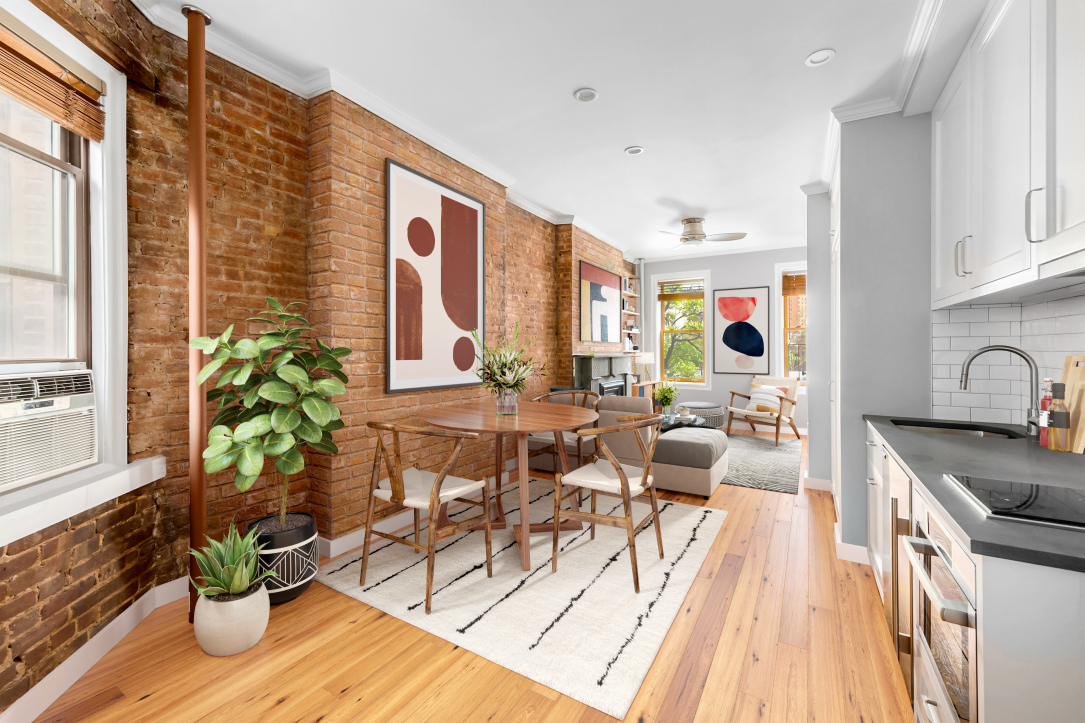 140 West 10th Street, Unit 4RE Manhattan, NY 10014 - Photo 2 of 6