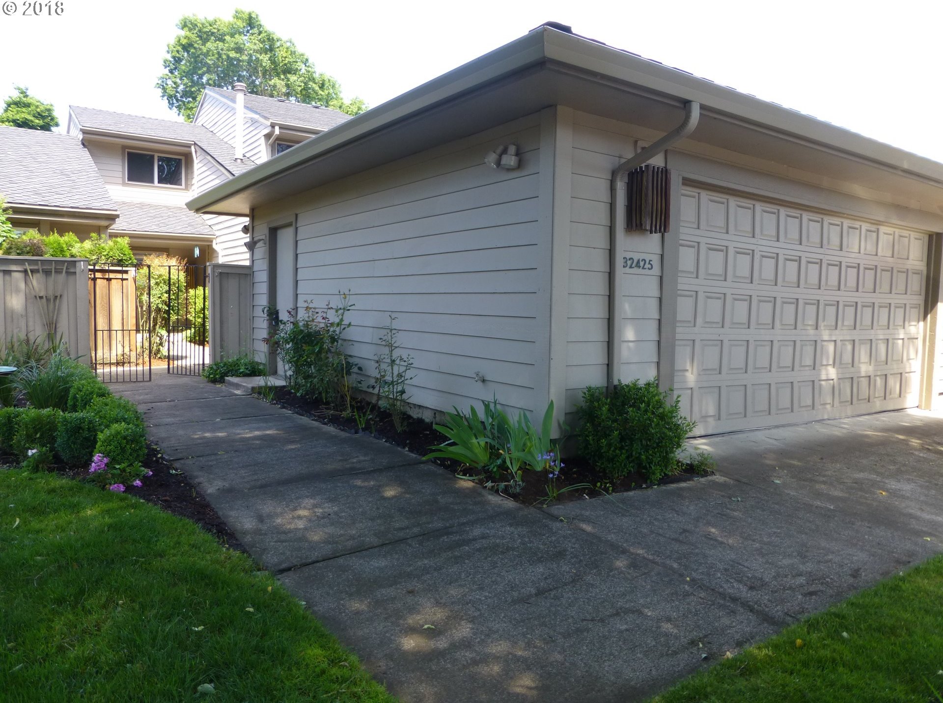 32425 Southwest Boones Bend Road Wilsonville, OR 97070 - Photo 1 of 15 Gallery Image 1