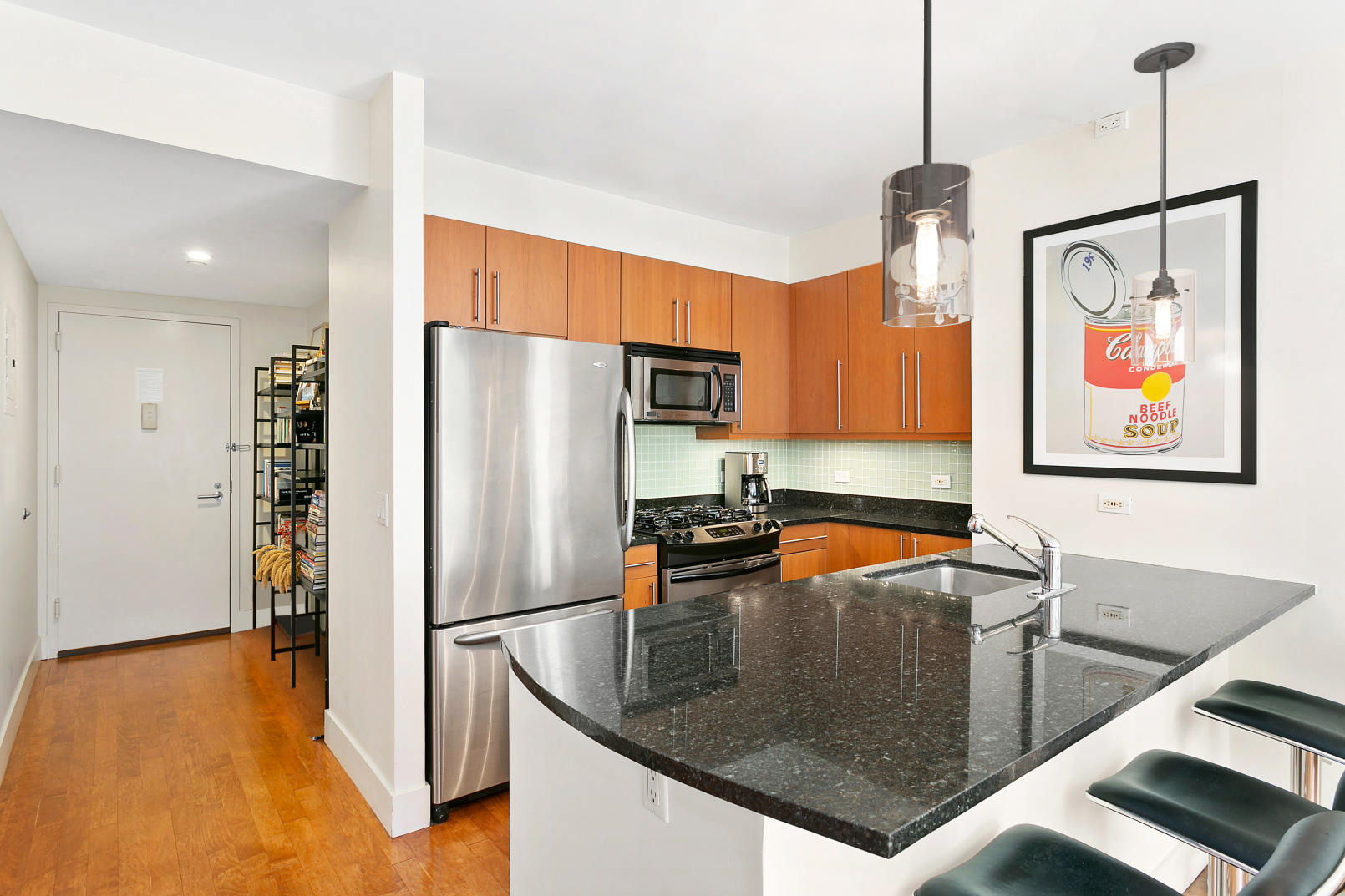 242 East 25th Street, Unit 3A Manhattan, NY 10010 - Photo 2 of 8