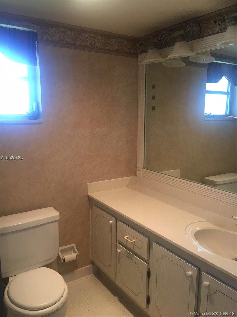 9848 Marina Boulevard, Unit 825 Boca Raton, FL 33428 - Photo 12 of 27