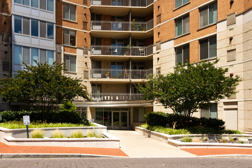 555 Mass Ave Condo 555 Massachusetts Ave NW, Washington, DC 20001 - Photo 1 of 2