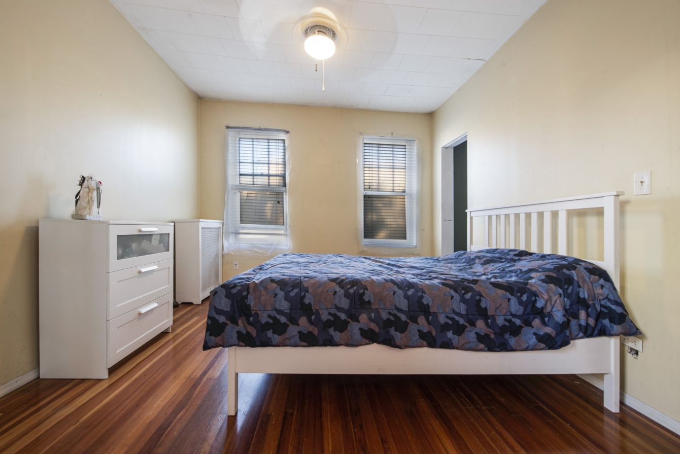 21-17 Amory Court Queens, NY 11385 - Photo 9 of 14