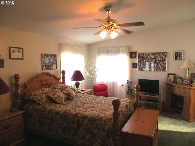 134 Estate Loop Winston, OR 97496 - Photo 8 of 22 Gallery Image 8