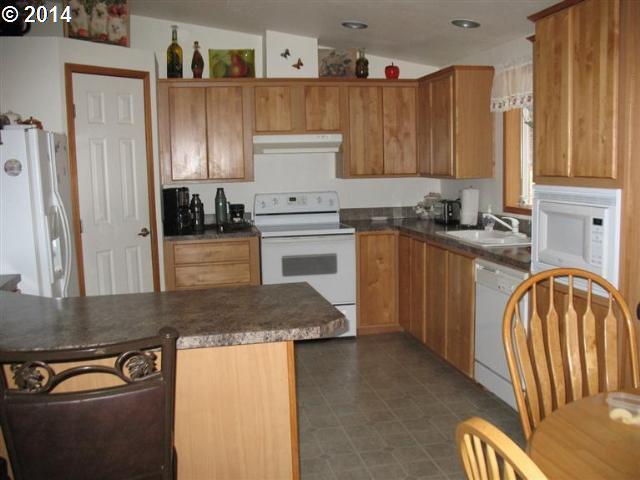 162 Newt Gulch Road Wilderville, OR 97543 - Photo 7 of 10 Gallery Image 7