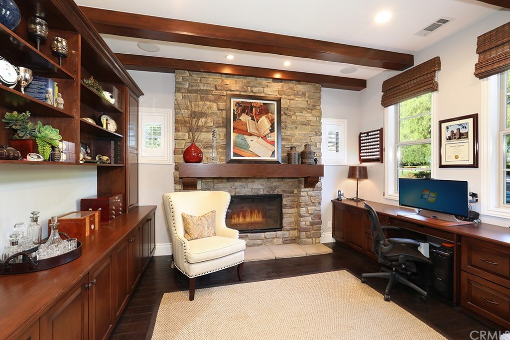 62 Valley Terrace Irvine, CA 92603 - Photo 8 of 29