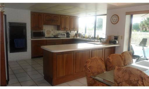 18611 Troon Drive Hialeah, FL 33015 - Photo 3 of 6