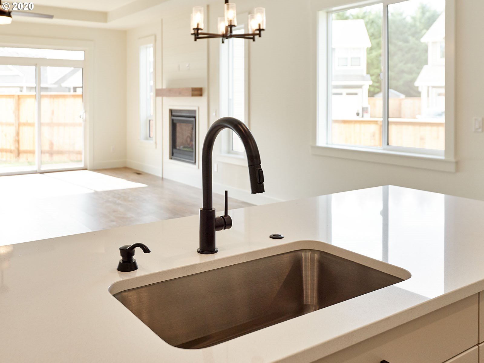2432 North Lydia Loop Hubbard, OR 97032 - Photo 10 of 32 Gallery Image 10