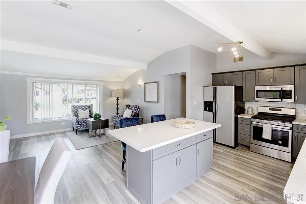 398 El Monte Road El Cajon, CA 92020 - Photo 2 of 13