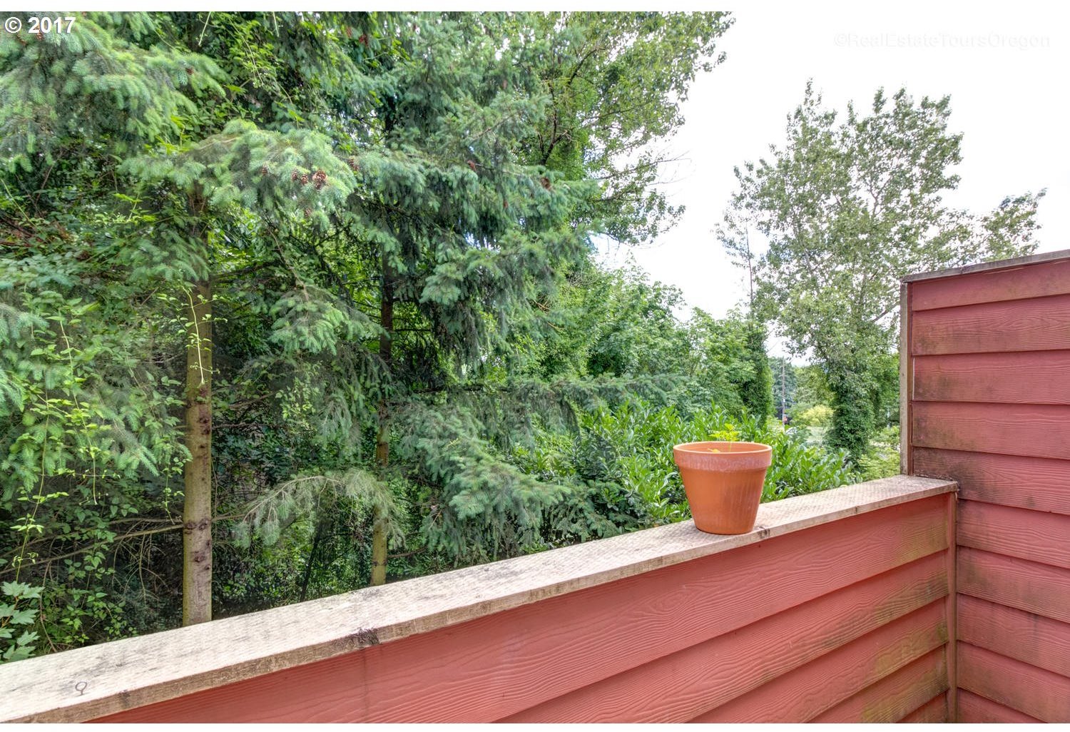 4742 Southwest View Point Terrace Portland, OR 97239 - Photo 17 of 25 Gallery Image 17