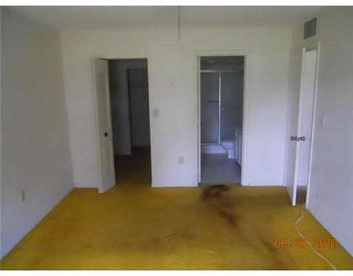 Inverrary Tamarac, FL 33319 - Photo 7 of 12