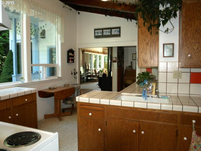 94822 Jerry's Flat Road Gold Beach, OR 97444 - Photo 3 of 16 Gallery Image 3