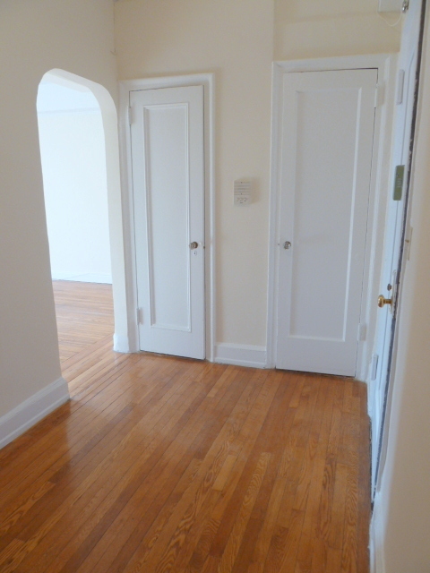 175 West 76th Street, Unit 12G Manhattan, NY 10023 - Photo 2 of 6