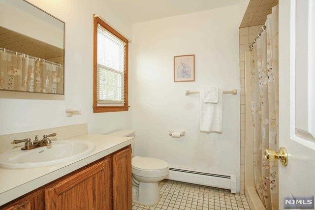 253 Ratzer Road Wayne, NJ 07470 - Photo 17 of 25