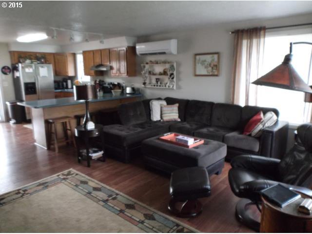 821 Southwest 10th Street Pendleton, OR 97801 - Photo 4 of 13
