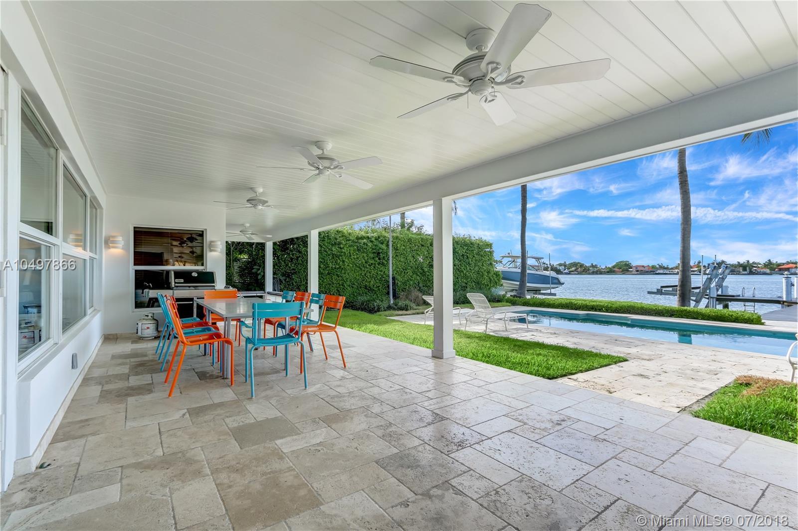 1525 Cleveland Road Miami Beach, FL 33141 - Photo 18 of 31