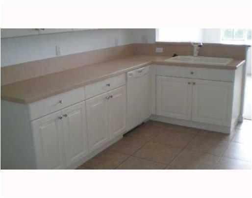 57 Lancaster Road, Unit 57 Boynton Beach, FL 33426 - Photo 5 of 7