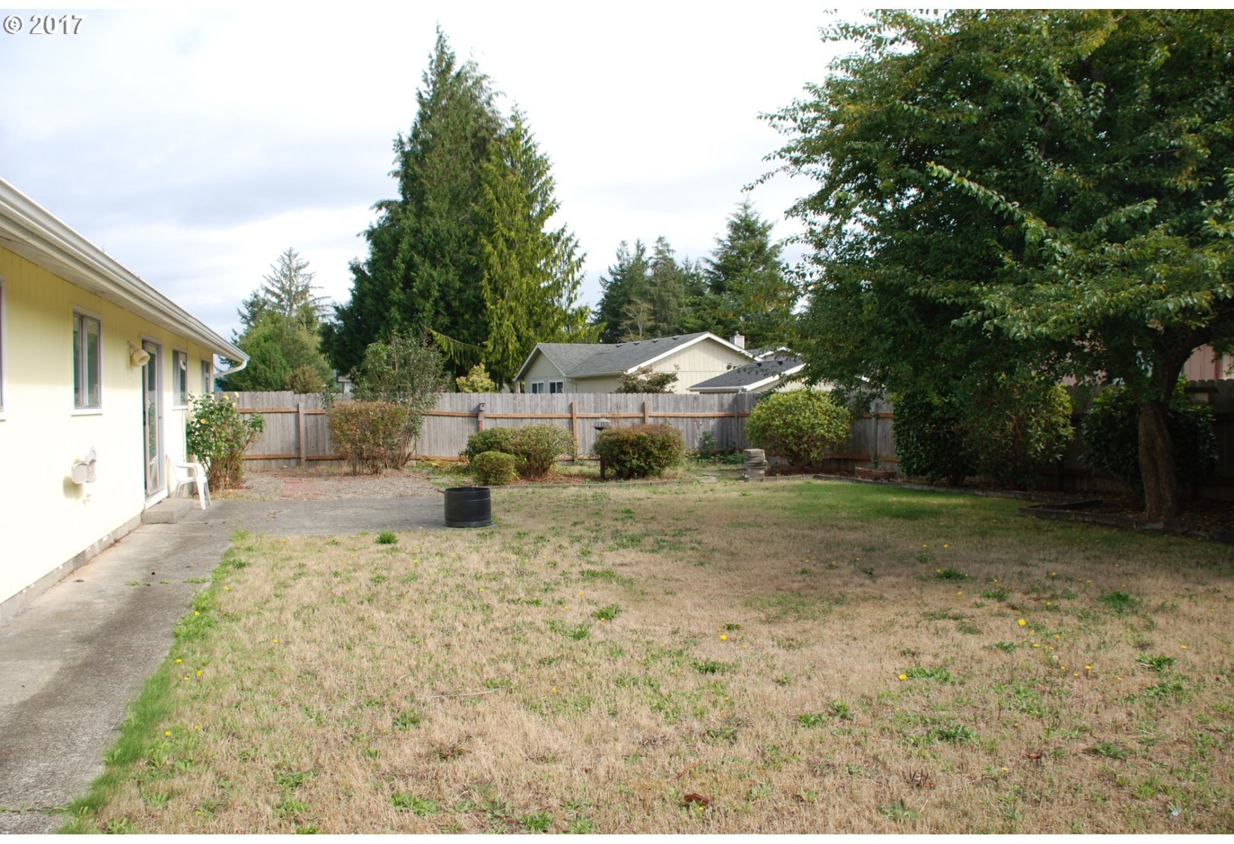 601 Evergreen Loop Reedsport, OR 97467 - Photo 16 of 26 Gallery Image 16