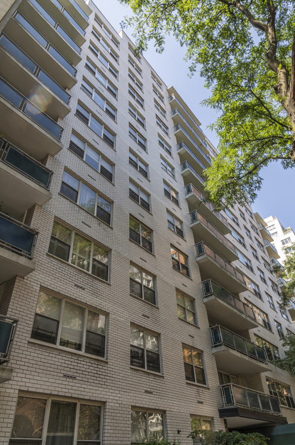 222 E 80th St, Manhattan, NY 10075 - Photo 1 of 8