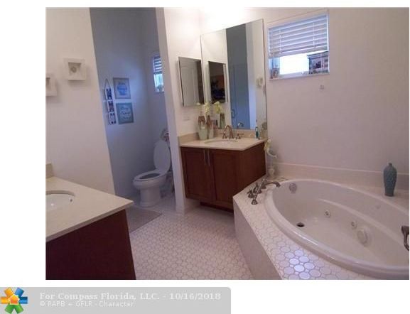 312 Southwest 14th Avenue, Unit 312 Fort Lauderdale, FL 33312 - Photo 9 of 14