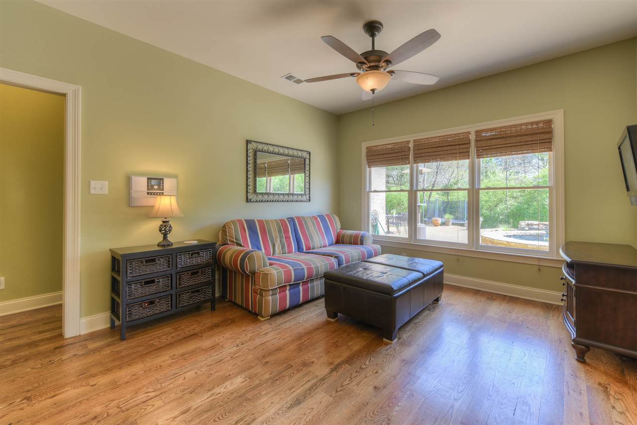 327 Fletcher Road Collierville, TN 38017 - Photo 11 of 25
