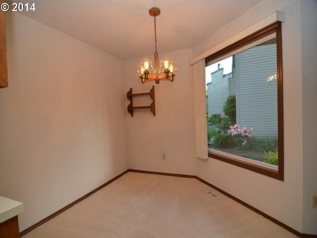 14575 Southwest Walker Road, Unit 25 Beaverton, OR 97006 - Photo 4 of 15 Gallery Image 4