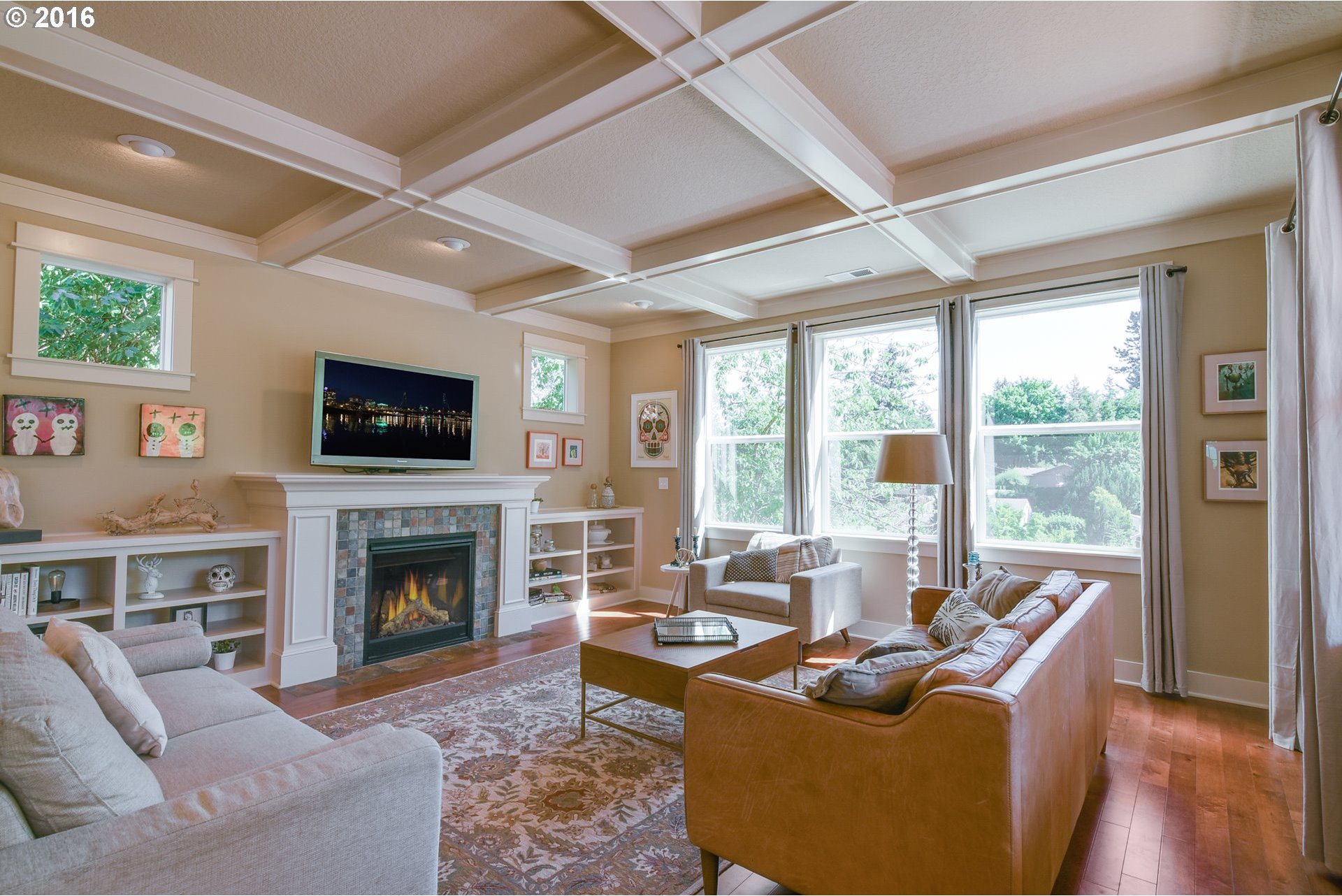 3634 Southwest Hume Street Portland, OR 97219 - Photo 9 of 31 Gallery Image 9