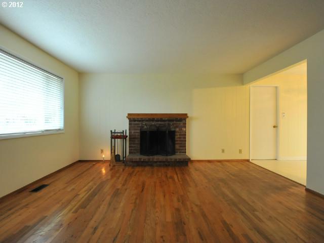 7100 Southwest Taylors Ferry Road Tigard, OR 97223 - Photo 4 of 16 Gallery Image 4