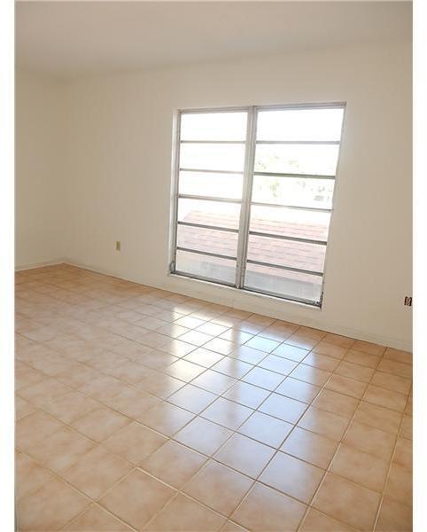 8718 Southwest 103rd Avenue, Unit 8718 Miami, FL 33173 - Photo 10 of 15