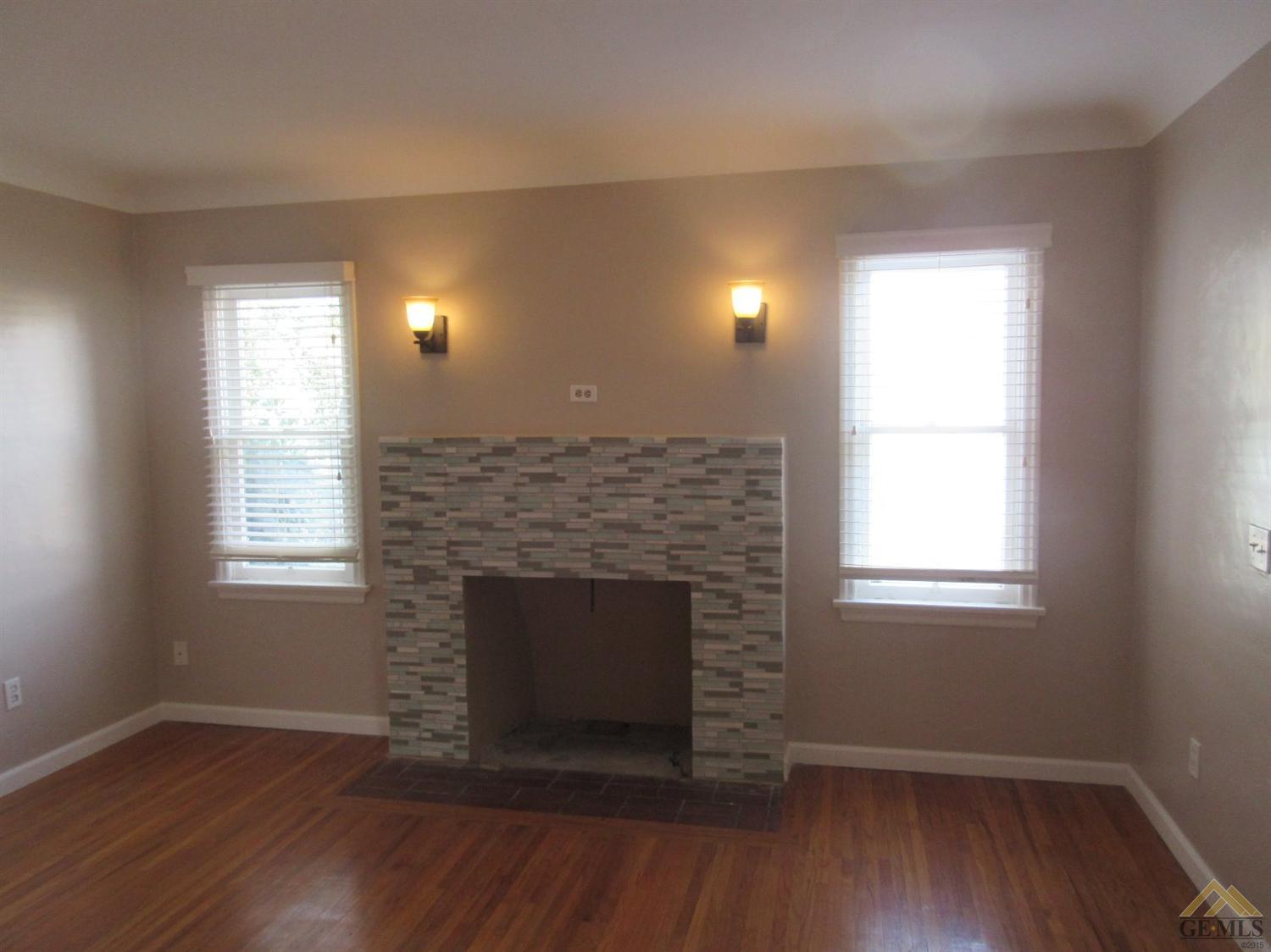 1627 Locust Ravine Bakersfield, CA 93306 - Photo 24 of 29 Gallery Image 24