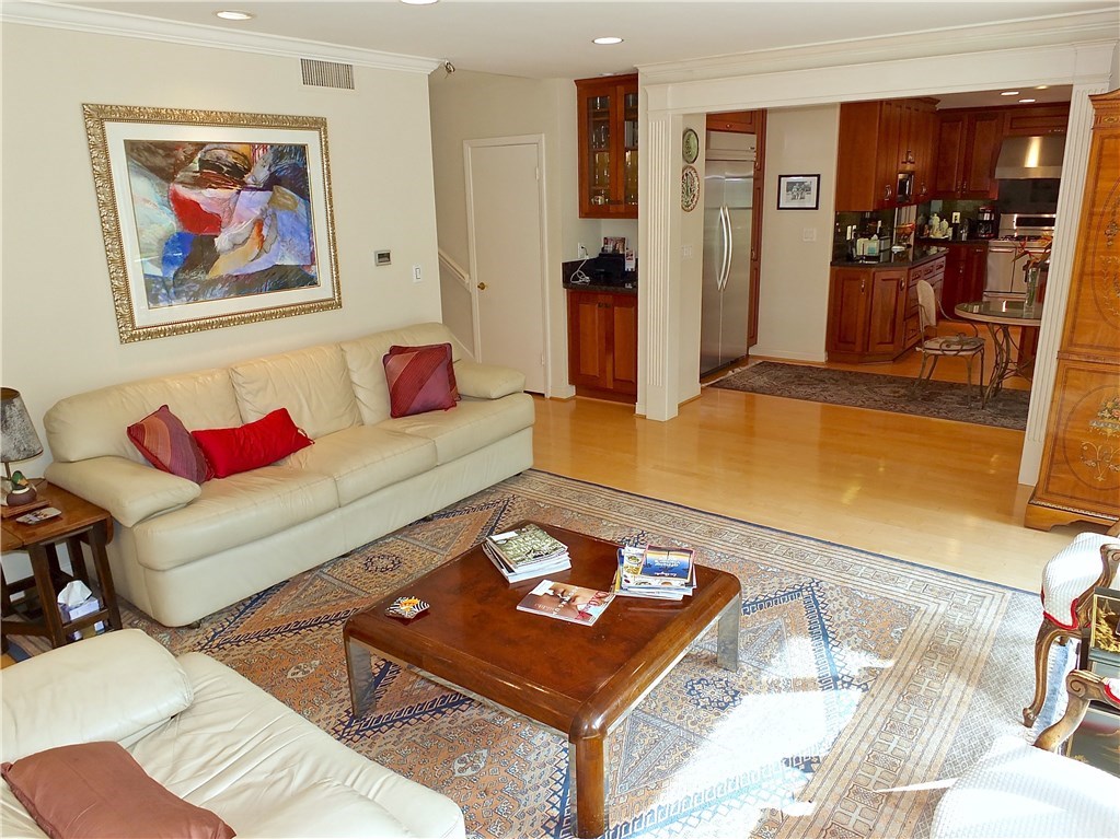 831 Hillside Drive Long Beach, CA 90815 - Photo 23 of 51